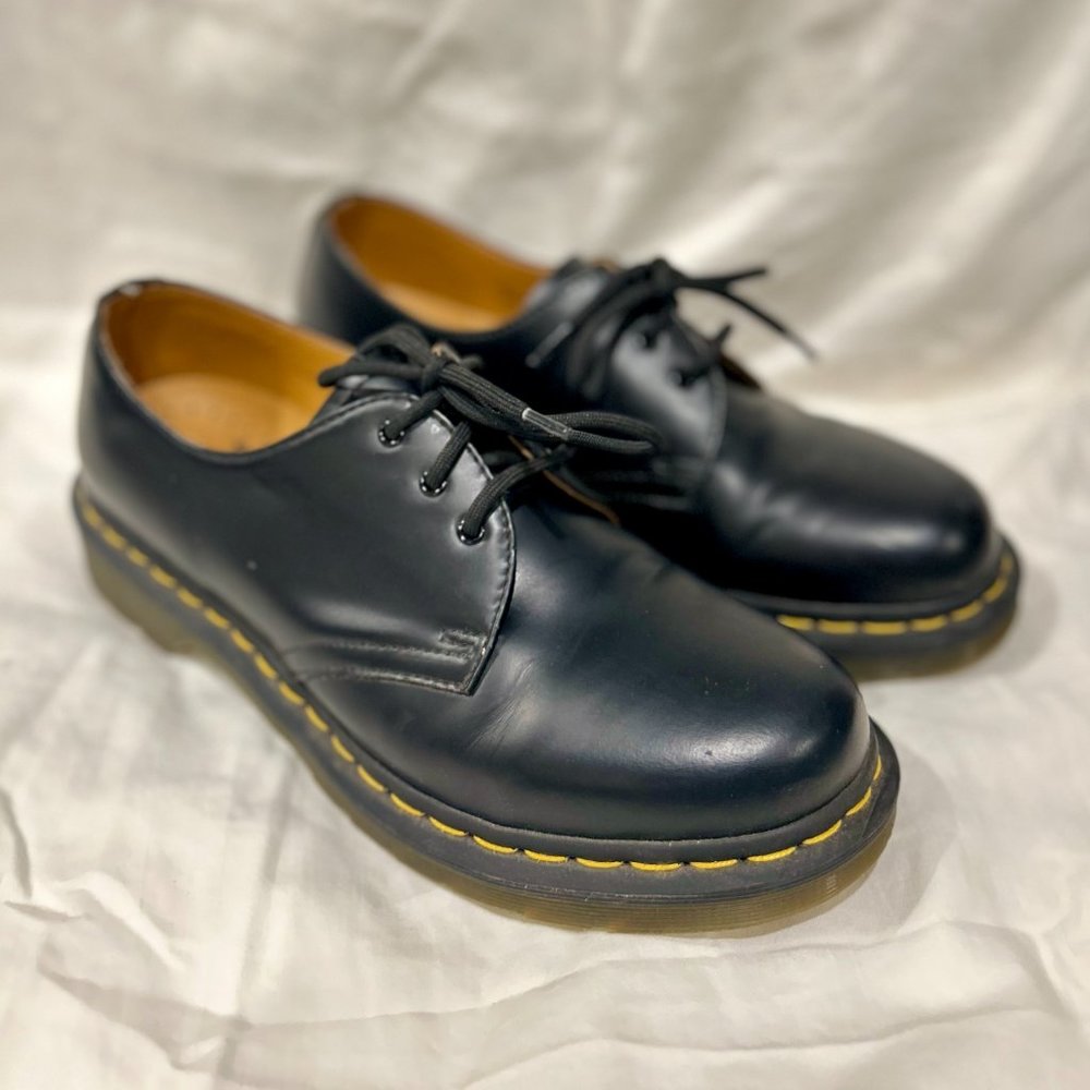 DR. (DOC) MARTEN BLACK OXFORDS SIZE 9W